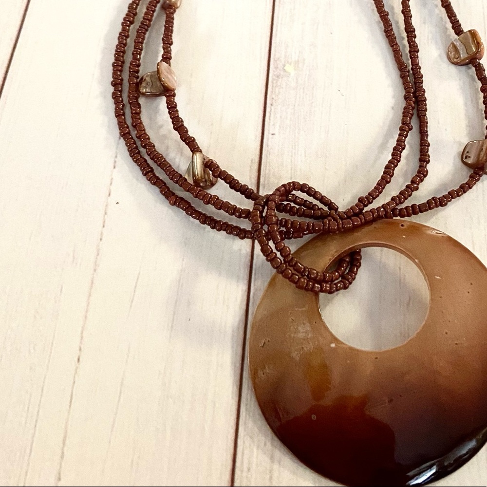 Brown Shell Necklace - Picture 6 of 6